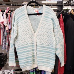 Cozy V-Neck Button Cardigan Sweater - Light Blue & Cream